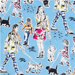 tessuto blu cotone persone cani a passeggio Tessuto di Michael Miller
