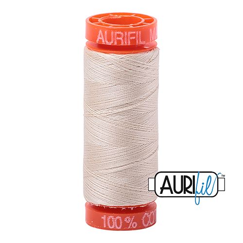 50wt Petite Bobine Beige Clair 2310 Fil De Coton par Aurifil