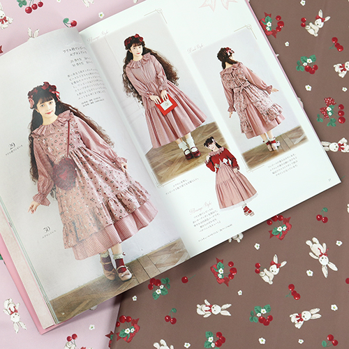 Misako Aoki Niedlicher Dolly-Lolita-Stil Kleidung Accessoire Japanisches Nhbuch 3