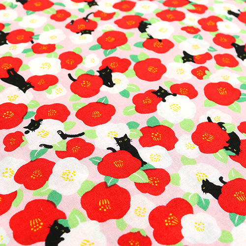 Chat Noir Fleurs De Camélia 5