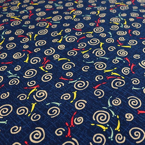 Spirales de Poissons Colorés Nageant 5