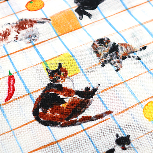 Chat & Motif à Carreaux de Fruits de Table 5