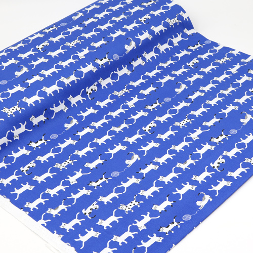 Gatos blancos caminando Simply Pallet 3