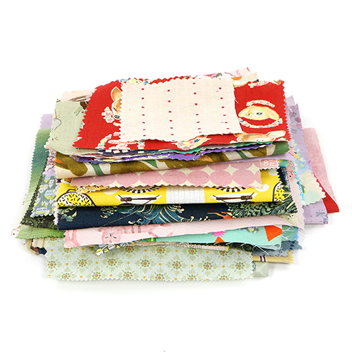Réparez La Planète Sac Et Lot De Chutes De Tissu - Motifs Colorés 4