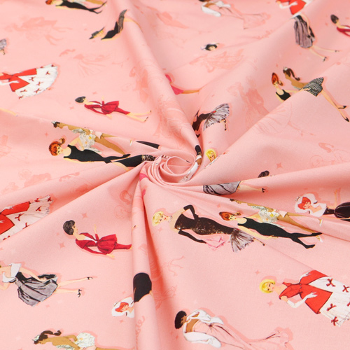 Moda Glamour Vintage Barbie En Rosa 2