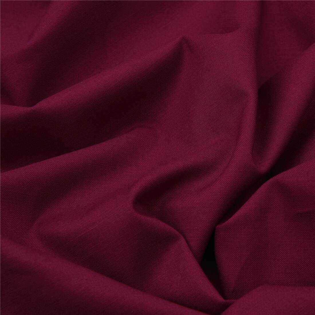 Kona cotton fabric solid berry purple by Robert Kaufman modeS4u