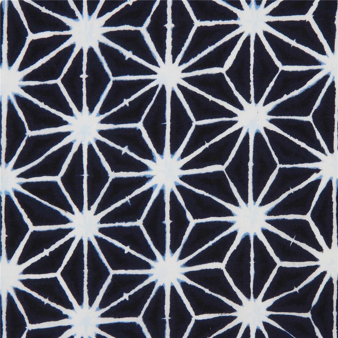 simano NP BASIS 600 タモの柄 Asanoha Japanese Geometric Shibori Indigo Fabric by Robert Kaufman