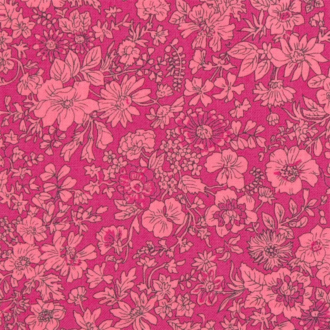 Remnant (50 x 110 cm) - magenta fabric with pink outlined florals