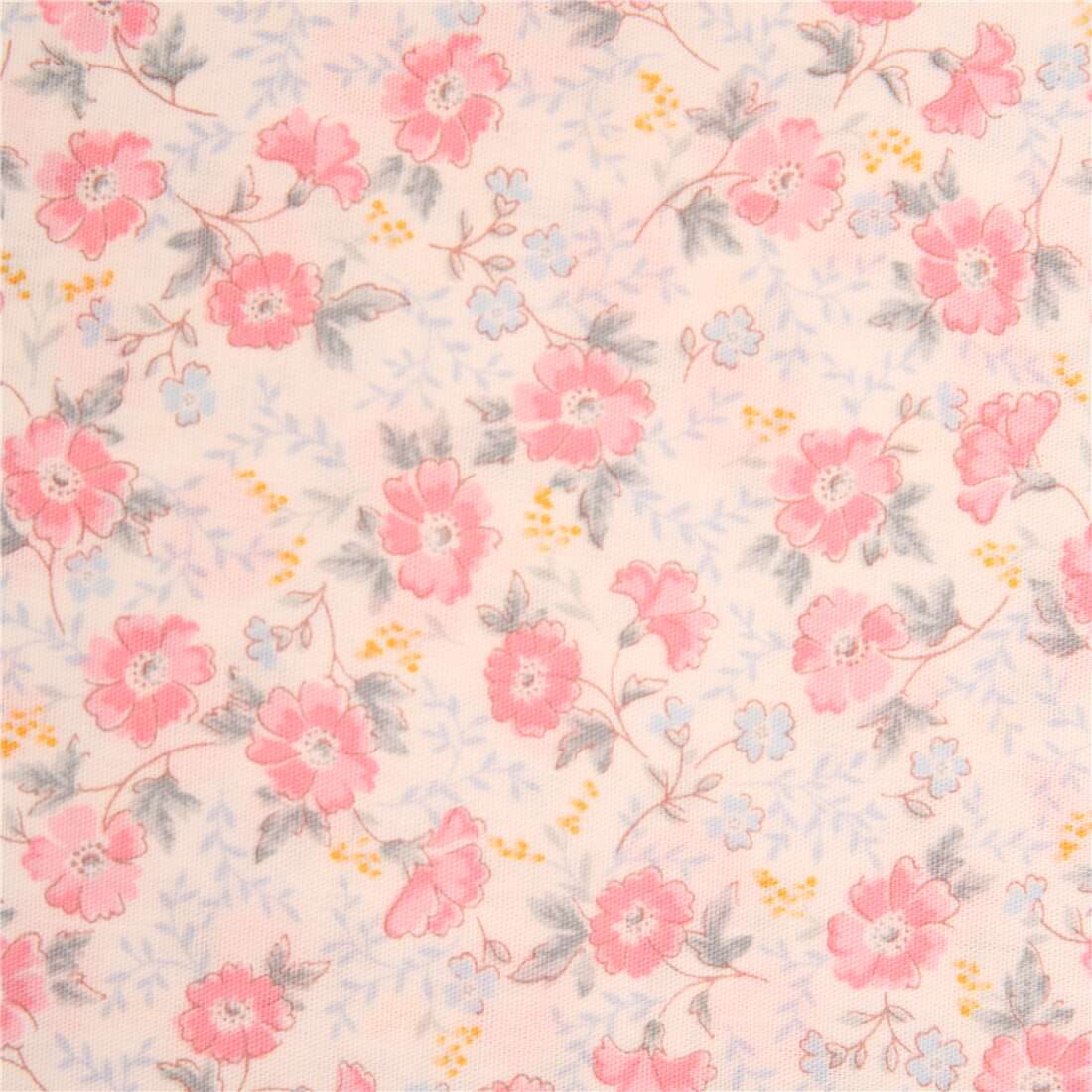 https://kawaii.kawaii.at/images/product_images/big_images/off-white-light-pink-all-over-floral-Japanese-cotton-poplin-fabric-244515-1.jpg