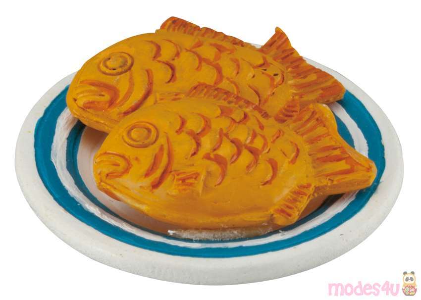 plate with fish figurine Japan modeS4u