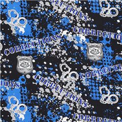 Tissu bleu et noir avec des badges policiers menottes patchs mots corrections Tissu par Sykel Enterprises
