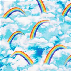 Tissu minky polyester large arcs-en-ciel, nuages blancs et bleus Tissu par Timeless Treasures