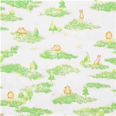 Tissu japonais en coton sur la nature, avec des animaux, prairies, hrissons Tissu par Cosmo