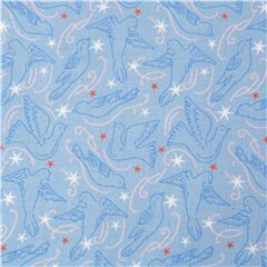 Tissu bleu clair avec des colombes qui volent Tissu par Liberty Fabrics