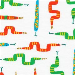 Tissu bio jersey blanc avec des serpents multicolores, Sidewalk Tissu par Cloud 9