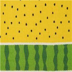 Tissu double gaze avec des motifs de pastque verts et jaunes Tissu par Kokka