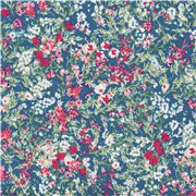 Dunkelblauer Baumwollbatist mit dichten kunstvollen weißen rosa und roten Blumen