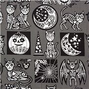 Tissu gris crânes lunes chats citrouilles squelettes noirs blancs pochoirs