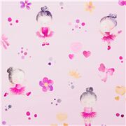 Tissu en coton rose avec rubans ballerines couronnes et fleurs