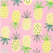 Tissu coton rose avec des fruits tropicaux, des ananas jaunes