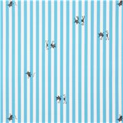 Tissu laminé bleu et blanc à rayures avec des petits chats noirs qui se cachent