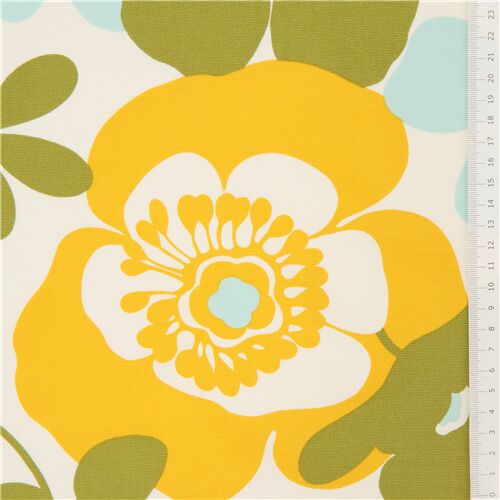 Alexander Henry white heavy oxford fabric with big flowers - modeS4u