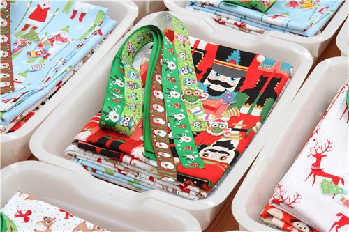 Riesige Weihnachtsstoff-Überraschungstüte