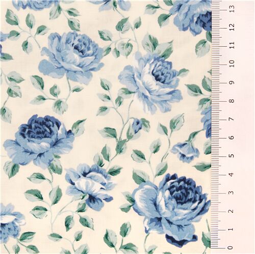 Tela camisera de algodón color natural de rosas azules tallos y hojas  verdes - modesS4u