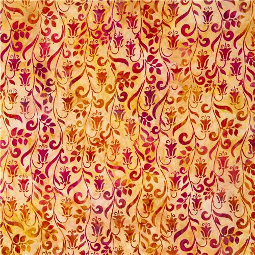 Vải batik màu cam Robert Kaufman với hoa màu tím và hồng là tổng hòa của một loại họa tiết đầy màu sắc và sinh động. Những chiếc váy hay áo choàng từ chất liệu này sẽ giúp bạn nổi bật với phong cách cá tính và đầy quyến rũ. Hãy cùng xem qua những sản phẩm có sử dụng loại vải này và tạo cho mình một phong cách thật đặc biệt.