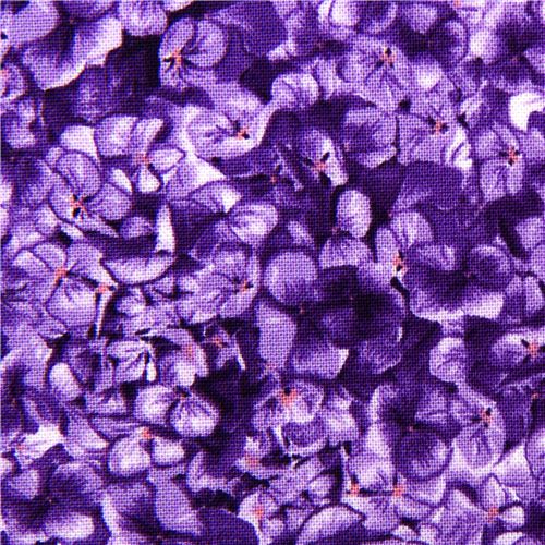 Robert Kaufman flower fabric with purple violets 1