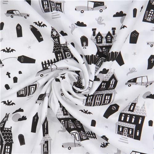 Remnant (20 x 112 cm) - Robert Kaufman white Halloween fabric with haunted houses 5