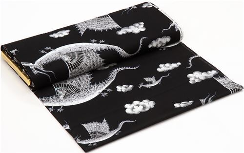 Remnant (45 x 112 cm) - black Alexander Henry dragon fabric 3