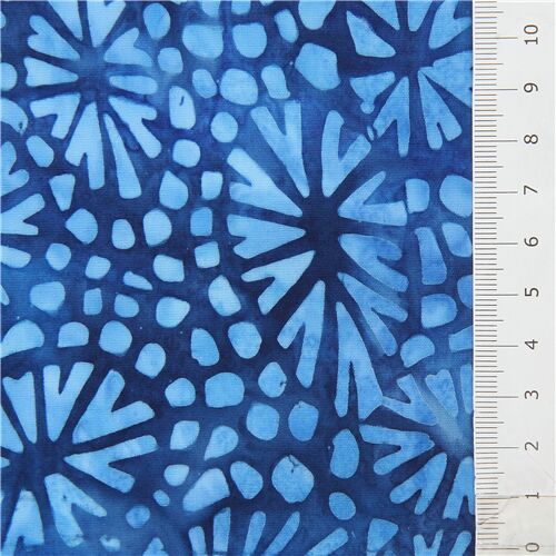 blue Robert Kaufman lily pad leaf batik fabric - modeS4u