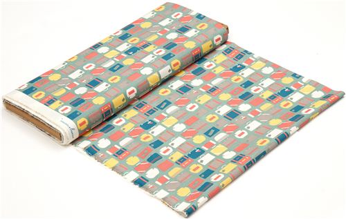 blau grauer birch Bio-Stoff mit bunten Reise Koffern 3
