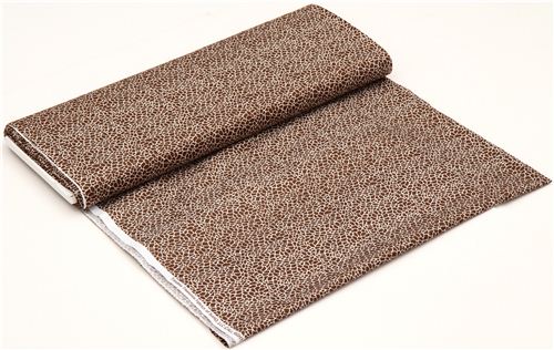 brauner Giraffen Muster Stoff von Timeless Treasures USA 3