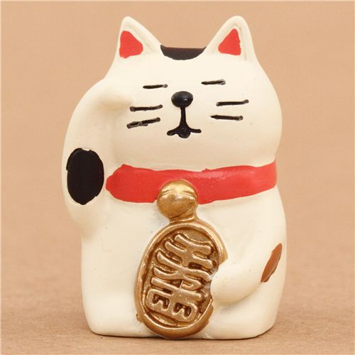 cream white Maneki-Neko beckoning cat figurine by Decole - modeS4u