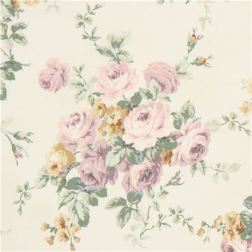 flower Quilt Gate fabric in cream with roses modeS4u