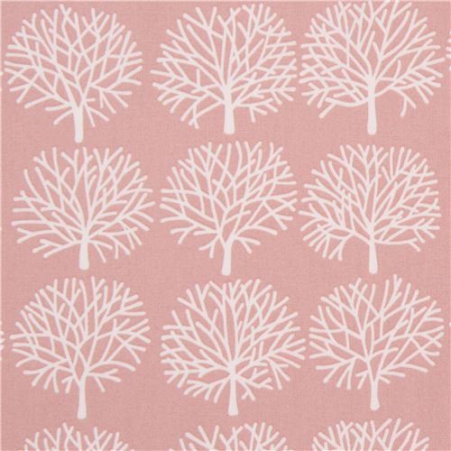 Tissu rose clair par Alexander Henry avec des arbres crme clair Tissu