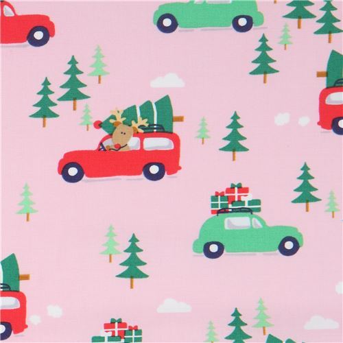 Tela rosa de Navidad de Michael Miller con árboles y coches Tela