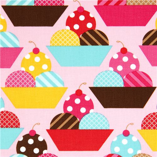 pink fabric with ice cream cups Realizzato da Robert Kaufman 1