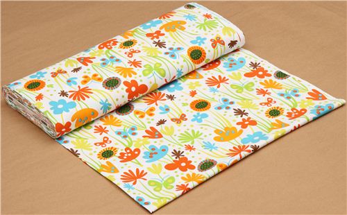 white flower and butterfly fabric par Robert Kaufman 3