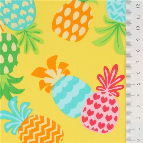 Resto de (35 x 112 cm) - Tela amarilla de frutas con pi�a anan�s de colores de Trans-Pacific Textile 2